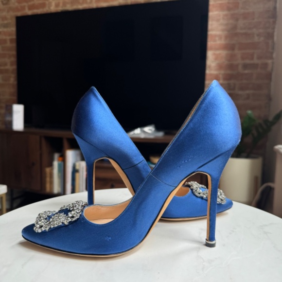 Manolo Blahnik Blue Satin Embellished Pumps - Picture 6 of 7